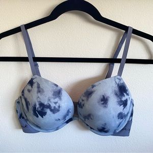 Victoria’s Secret PINK tie-dye bra 34C